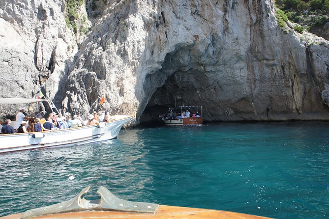 Capri & Blue Grotto Small Group Full-Day Boat Tour from Positano - Capri on foot: using your island time smartly