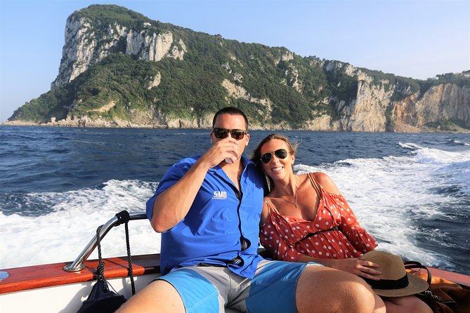 Capri Boat tour from Positano with Light Lunch, Drinks & Swim - Food and Drinks: Caprese Lunch, Prosecco, Wine, and the Limoncello Toast