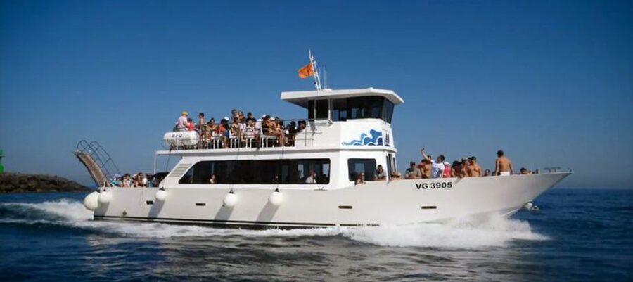 Capri: Island Boat Tour with Blue Grotto Stop - Grotta Bianca and Green Grotto Stops: Why Cave Photo Stops Matter