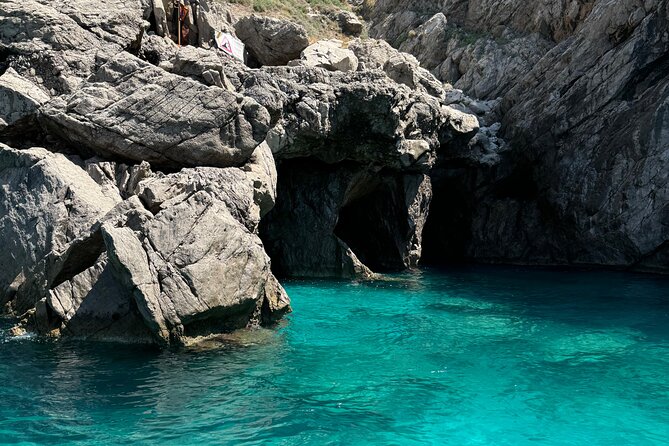 Capri Positano and Amalfi Ischia Private Boat Tour from Sorrento - Key points before you go