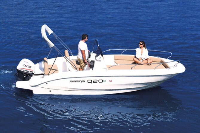 Capri Private Boat Tour - Grotta Verde and Punta Carena lighthouse: a strong combo when conditions are good