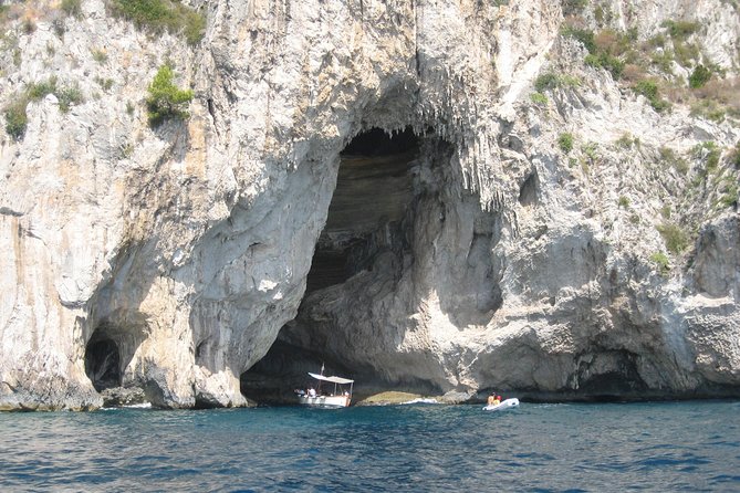 Capri Private Boat Tour from Positano, Praiano or Amalfi - Swimming stops and hidden-cave moments: how the boat rhythm works