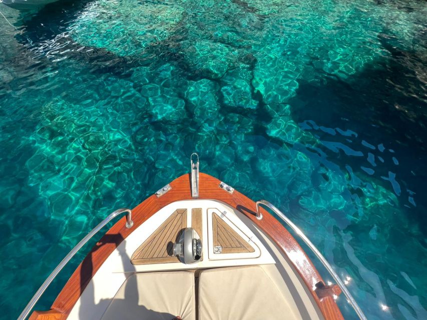 Capri: Private Island Boat Tour for Couples - Romantic Touches: From Anniversaries to Discreet Proposals