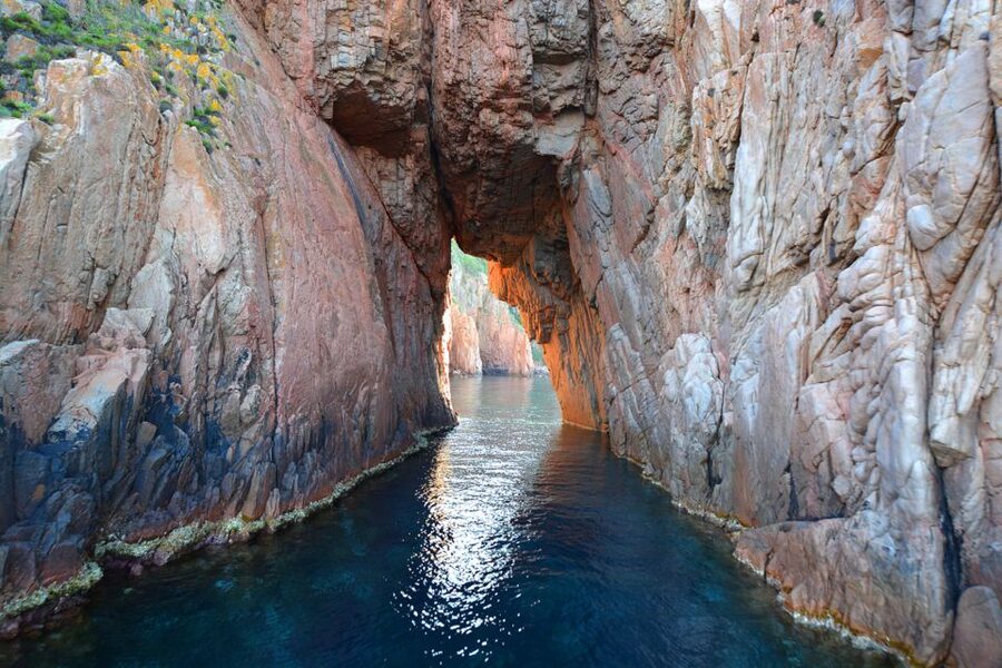 Cargèse: Scandola and Piana Boat Tour with Stop at Girolata - Calanques de Piana and Capo Senino: red walls on the way back