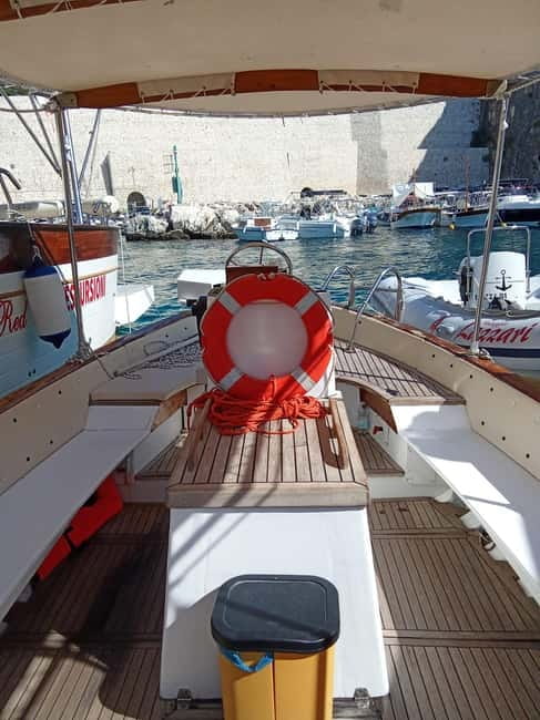 CASTRO-MALEPASSO: 3H CAVES BOAT TOUR WITH APERITIVE - Swim stops: when the Adriatic is the main attraction