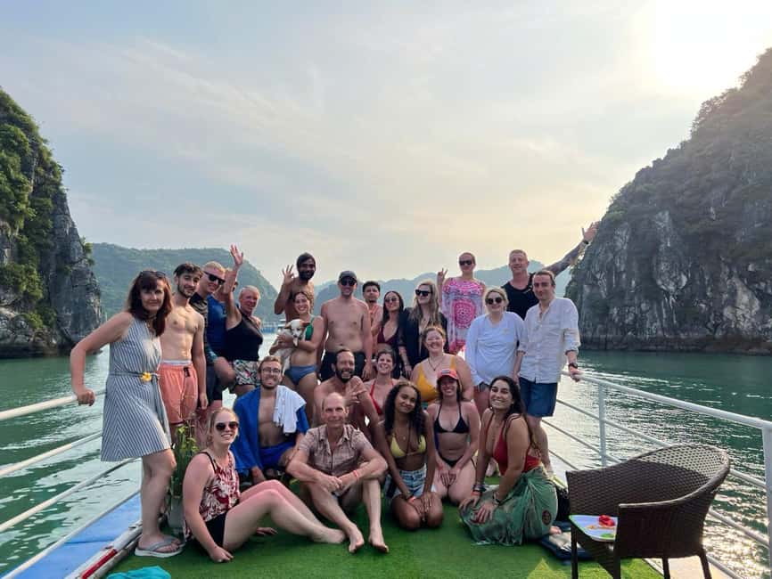 Cat Ba/Ha Noi: Lan Ha and Monkey Island Full Day Boat Trip - Cai Beo Floating Village: the bay’s daily life in half an hour