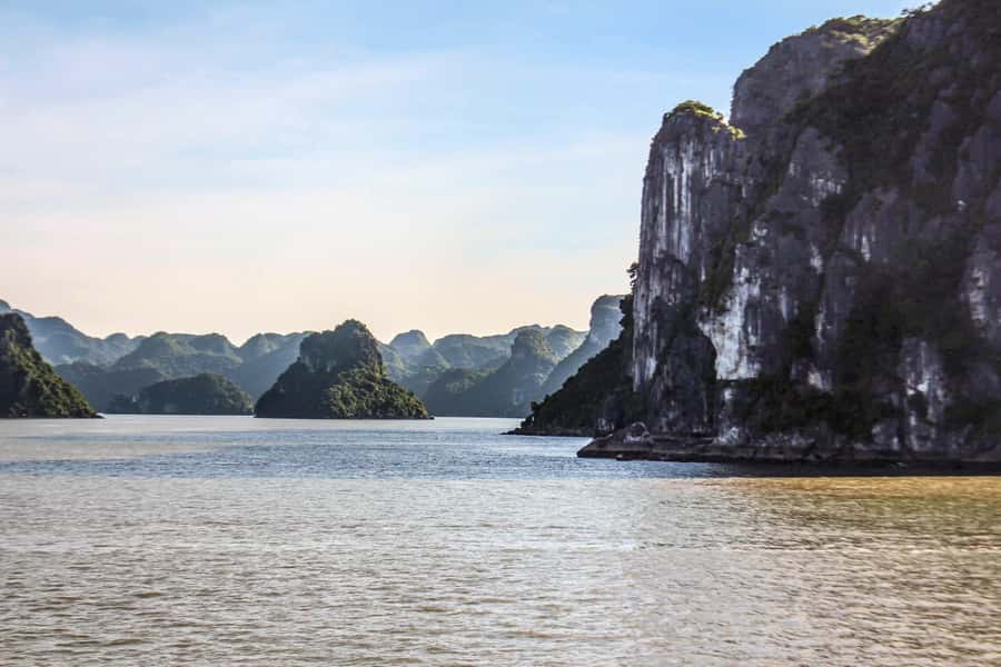 Cat Ba: Lan Ha and Ha Long Bay Boat Tour with Kayaking, Cave - Kayaking the narrow passages and cave-feeling moments