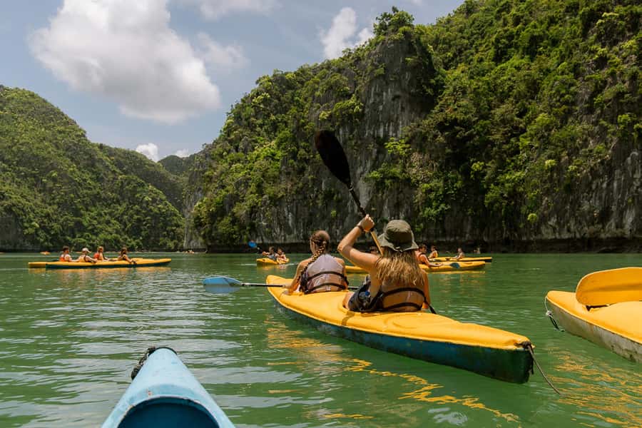 Cat Ba: Lan Ha & Ha Long Bay Kayak & Snorkel Boat Tour - Cai Beo Floating Fishing Village: More Than a Photo Stop