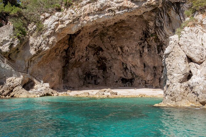 Cavtat to Lokrum Island, Betina Cave & St Jacobs beach boat tour - Dubrovnik Fortress Stops First: Lovrijenac and the Old City Walls