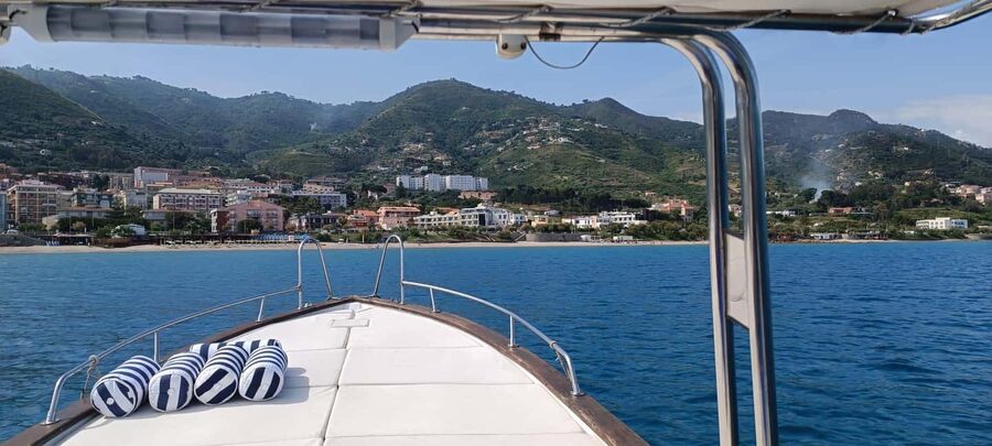 Cefalù: boat ride with swimming and aperitif and snorkeling - Snorkeling gear, masks, and how to get better results