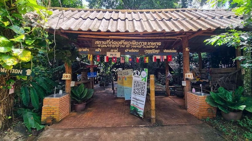 Chiang Mai: Chiang Rai Temples, Golden Triangle & Boat Tour - Baan Dam (Black House Museum): The Most Unusual Stop