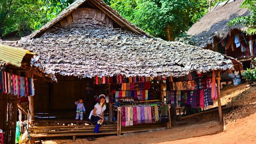 Chiang Mai: Chiang Rai Temples, Golden Triangle & Boat Tour - Long Neck Karen Village: Option A vs Option B