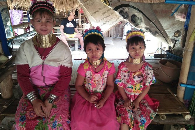 Chiang Mai-Chiang Rai:White-Black-Blue Temple-Golden Triangle-Keren-Boat Trip - Chiang Rai in one day: what the schedule actually feels like