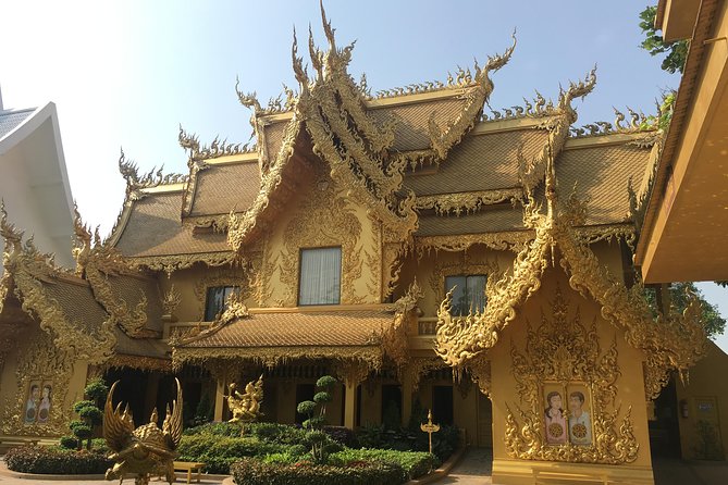 Chiang Mai-Chiang Rai:White-Black-Blue Temple-Golden Triangle-Keren-Boat Trip - Wat Rong Khun (White Temple): the mirrored-glass spectacle