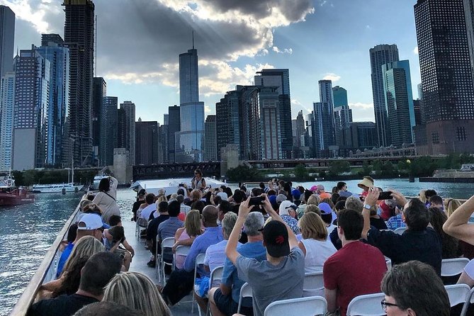 Chicago River 90-Minute Architecture Boat Tour - Quick Hits Before You Board