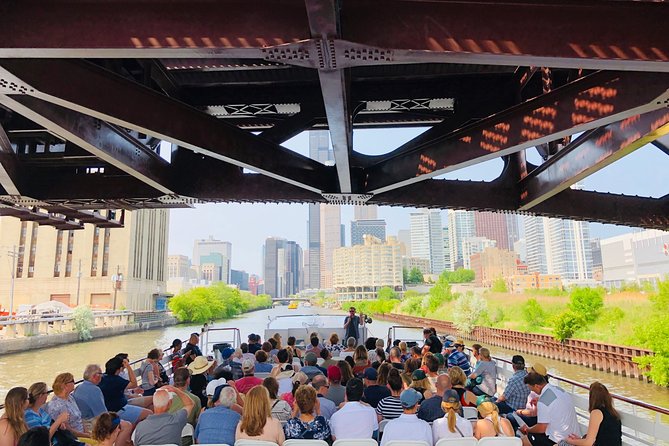 Chicago River 90-Minute Architecture Boat Tour - Aqua Tower: Modern Housing That Changes the Skyline Mood
