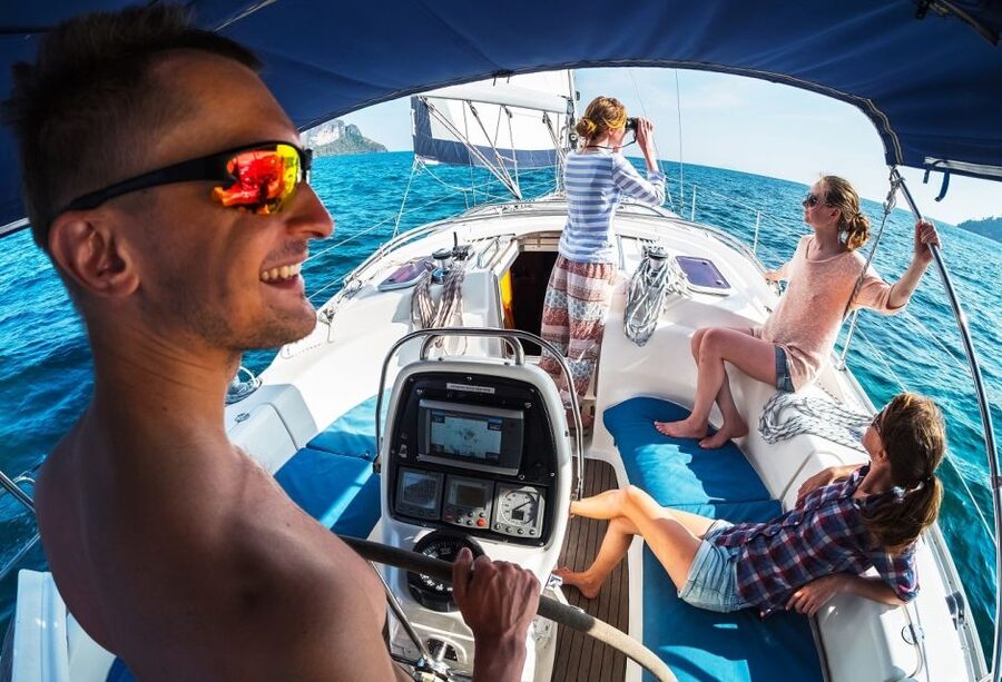 Cinque Terre: 2-Hour Private Boat Tour - Food and wine: what you can buy while cruising