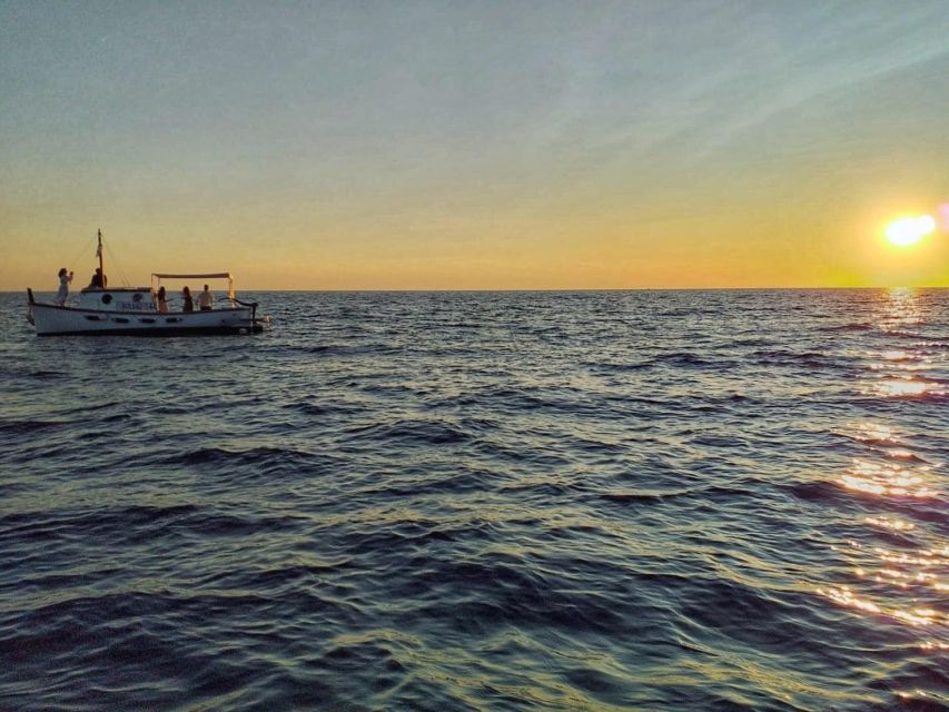 Cinque Terre: 2-Hour Private Boat Tour - Price and value: is $574.78 for up to 6 fair?