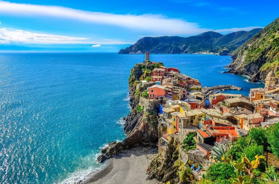 Cinque Terre: Hybrid Boat Tour with Swimming Stop - The swimming stop: what to expect and what to pack