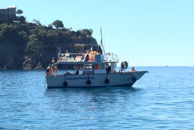 Cinque Terre Lunch boat tour - Monterosso meeting point and what to expect on Aquamarina