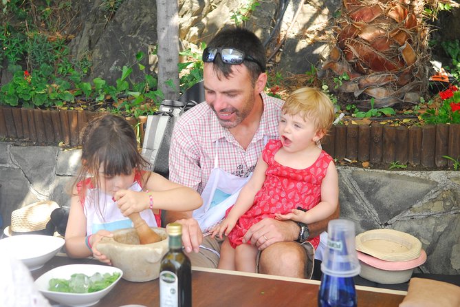 Cinque Terre Pesto Making Class, Boat Tour and Lunch - Who should book this Cinque Terre tour (and who should rethink)