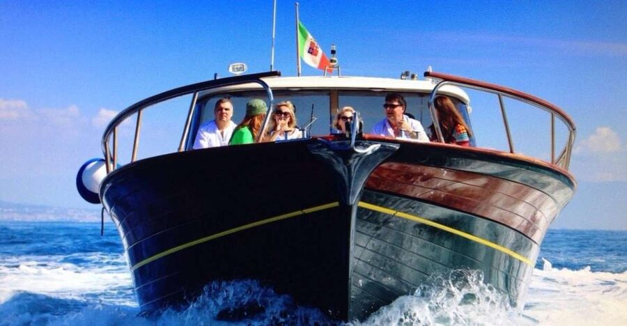 Cinque Terre & Portovenere: Boat Tour - Borgate Marinare to Portovenere: Torre Scola and the three island views