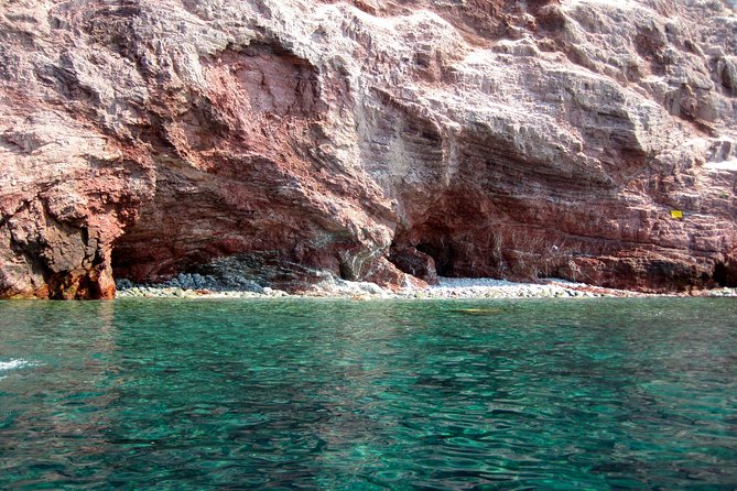 Cinque Terre Private Boat Tour - Corniglia’s cliff setting: why it feels different from the sea