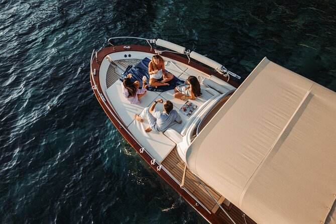 Cinque Terre Sunset Boat Tour : golden hour on the water - Aperitivo on board: drinks, snacks, and a real sunset ritual