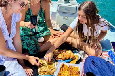 Cinque Terre wonders Full Day Boat Tour - Riomaggiore and Manarola: best seats for the cliff-town drama