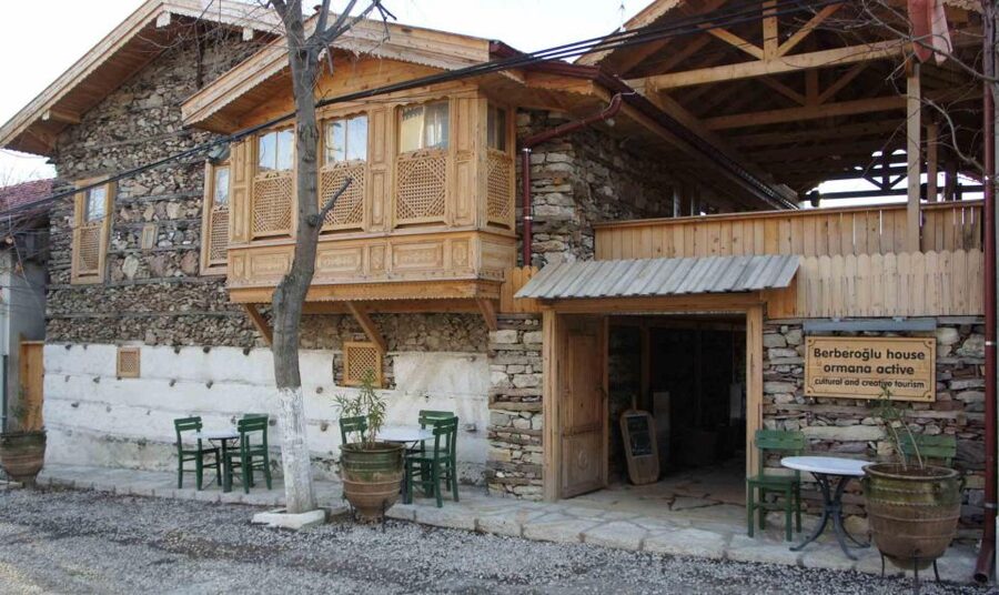 City of Side: Altinbesik Cave and Ormana Tour with Boat Ride - Altınbeşik National Park: the 30-minute boat ride in Turkey’s biggest underground lake