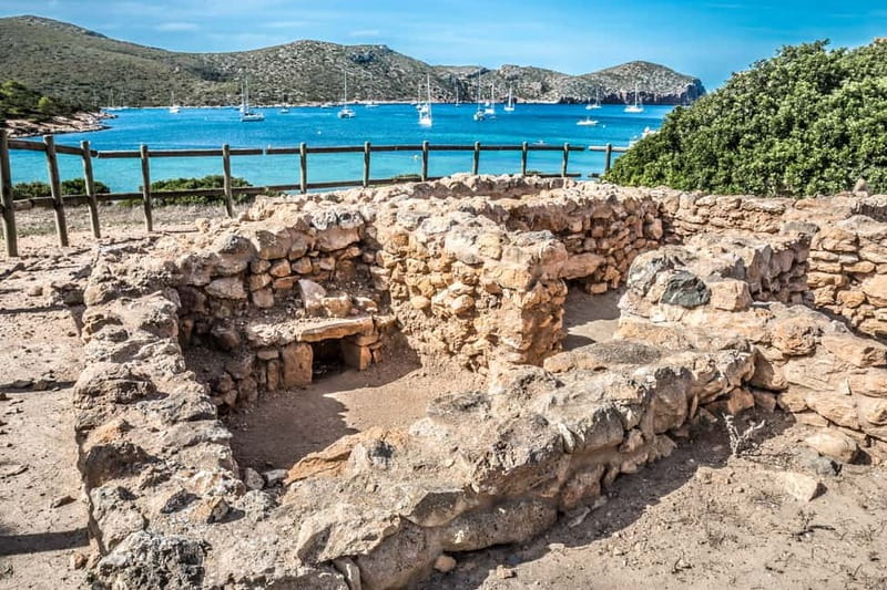 Colonia Sant Jordi: Premium & Fast Boat Tour around Cabrera - From Cabrera Port to castle views, museum stops, and beaches
