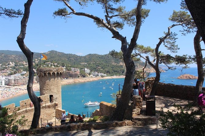 Costa Brava Day Sightseeing Tour with Boat Trip from Barcelona - Getting Out of Barcelona: North Station, 8:30am, and Being On Time