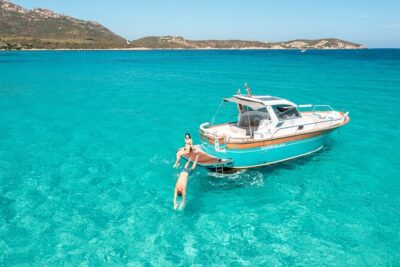 Costa Smeralda Boat Tour by Hybrid Boat with Swim Stops &Aperitif - Meeting point and timing: what your day’s schedule is really doing