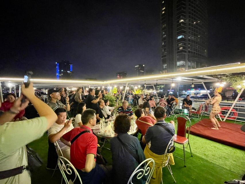Da Nang: Han River Night Boat Trip with Show on Weekends - Best Seats and How to Get a Front-Row Feel