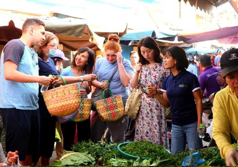 Da Nang/Hoi An: Market Tour, Basket Boat Ride, Cooking Class - Should you book this Da Nang/Hoi An cooking and basket boat tour?
