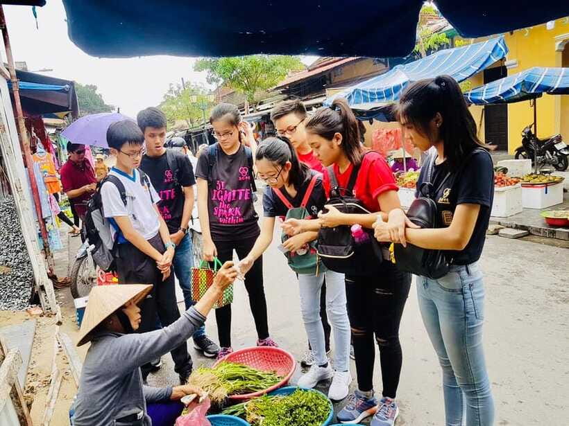 Da Nang/Hoi An: Market Tour, Basket Boat Ride, Cooking Class - Price and logistics: why $18 can feel like a smart deal