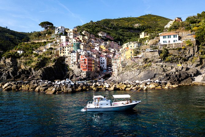 Day Boat Tour Cinque Terre & Porto Venere - Why This Boat Tour Beats the Usual Cinque Terre Route