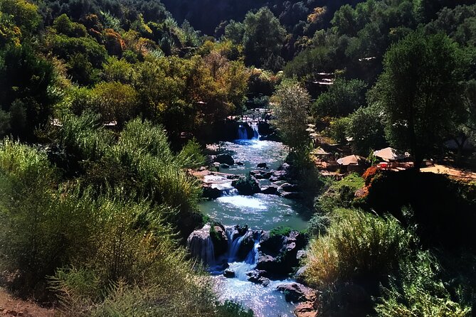 Day Trip to Ouzoud Waterfalls with Guide and Boat Trip - Lunch break near the falls: pay attention to what is included