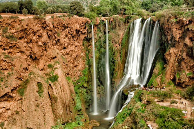 Day Trip to Ouzoud Waterfalls with Guide and Boat Trip - Group size, timing, and the crowd factor at Ouzoud