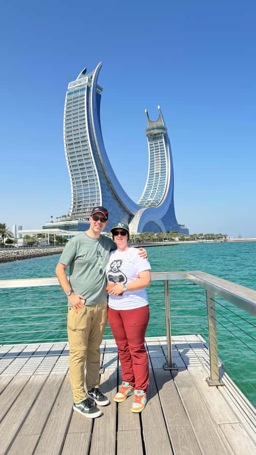 Doha: Doha city tour & Dhow boat cruise (4 or 8 hrs option) - The Pearl-Qatar: modern Doha with marina views and upscale strolling