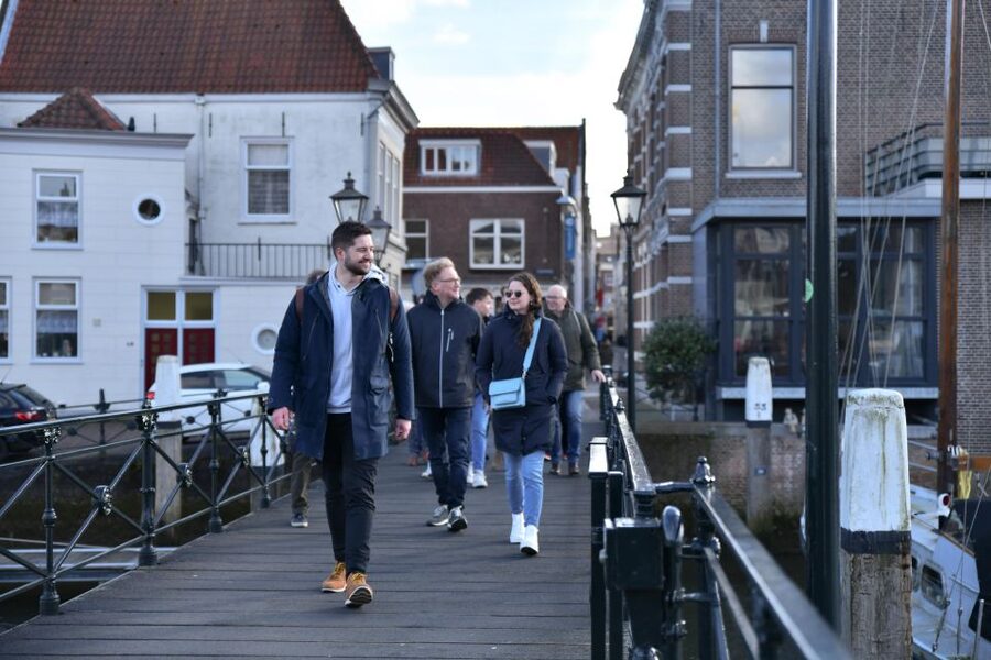 Dordrecht: City Walking Tour with Boat Ride - Where you meet and how the timing usually feels