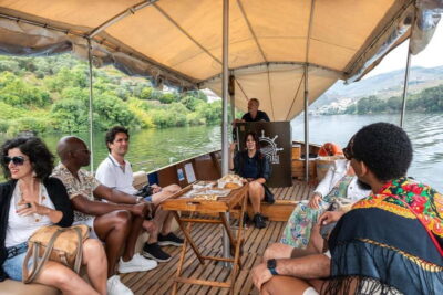 Douro Valley: Winery, Traditional Lunch & Private Boat Trip - Two small producers, 11 wines: Port and DOC side by side