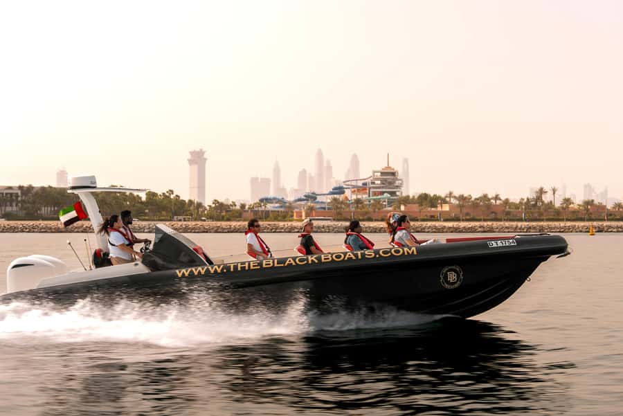 Dubai: 100-Min Speed Boat Tour, Atlantis & Burj Al Arab View - JBR views and the sky-jump venue area