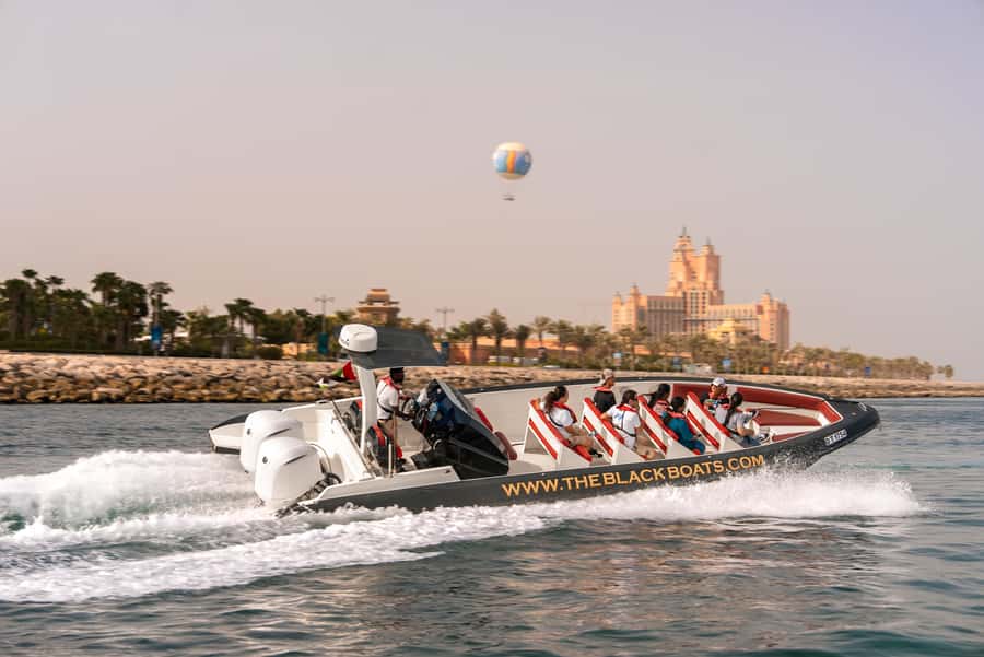 Dubai: 100-Min Speed Boat Tour, Atlantis & Burj Al Arab View - When to go and what to bring for the smoothest ride