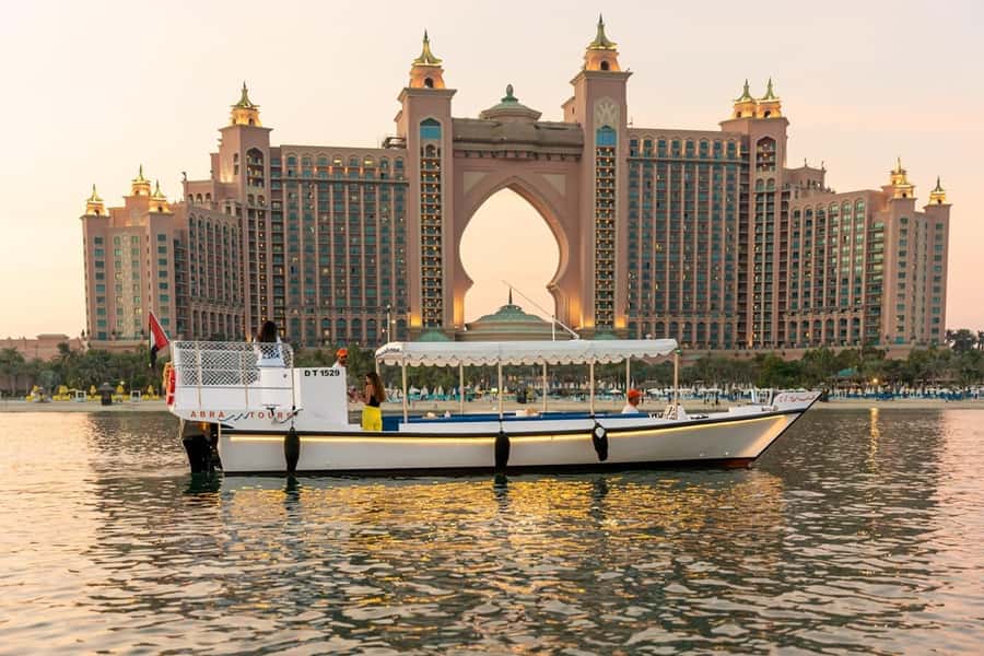 Dubai: Abra Boat Tour in Atlantis, Palm, Ain Dubai & Marina - The route: Dubai Harbour to Palm Jumeirah to Atlantis The Palm