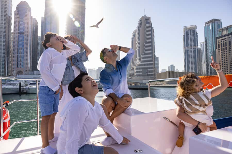 Dubai: Abra Boat Tour in Dubai Marina, Ain Dubai, JBR - Getting There: Dubai Marina Harbour and the Gate 7 Pontoon