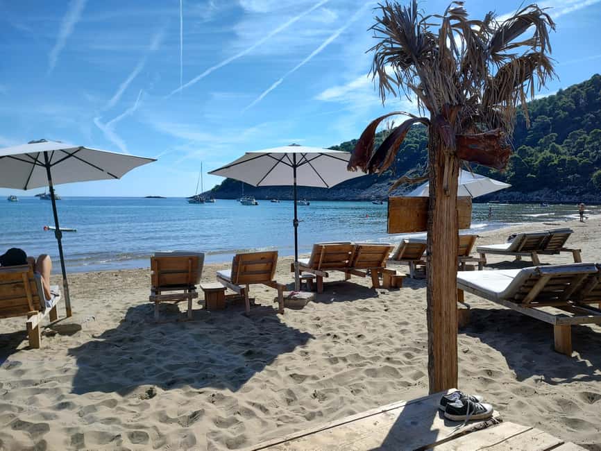 Dubrovnik: 3 Islands Fun Boat Trip with Drinks (FR, ES, EN) - The sunbeds reality check: comfort, space, and how to avoid stress