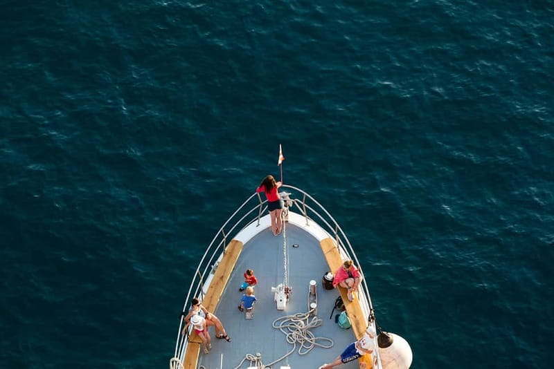 Dubrovnik: 3 Islands Fun Boat Trip with Drinks (FR, ES, EN) - How the drop-offs shape your evening