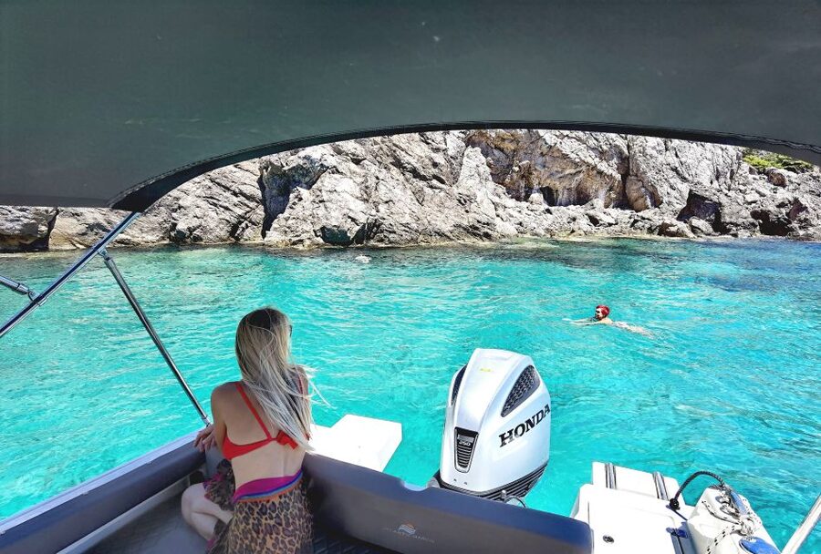 Dubrovnik: Blue Cave & Sunj Beach Boat Tour with Drinks - Drinks and Snorkeling Gear: What’s Included and What to Bring