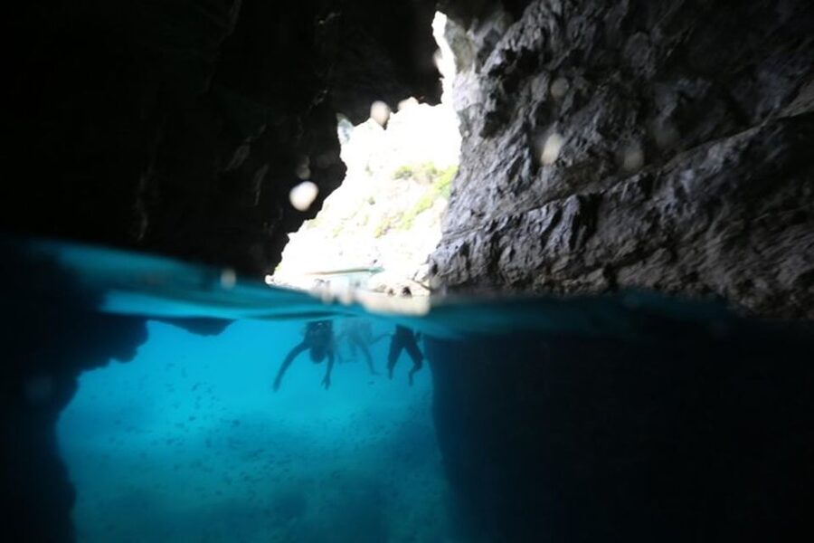 Dubrovnik: Blue Cave & Sunj Beach Boat Tour with Drinks - The 4-Hour Speedboat Route Around the Elaphiti Islands